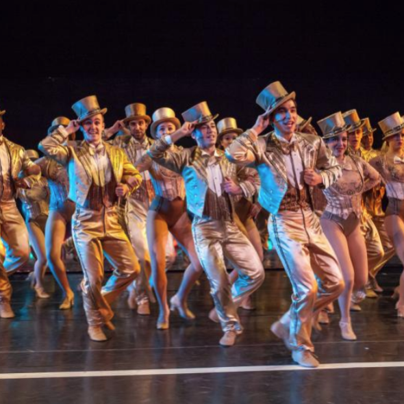 DANCERS IN MUSICAL THEATER